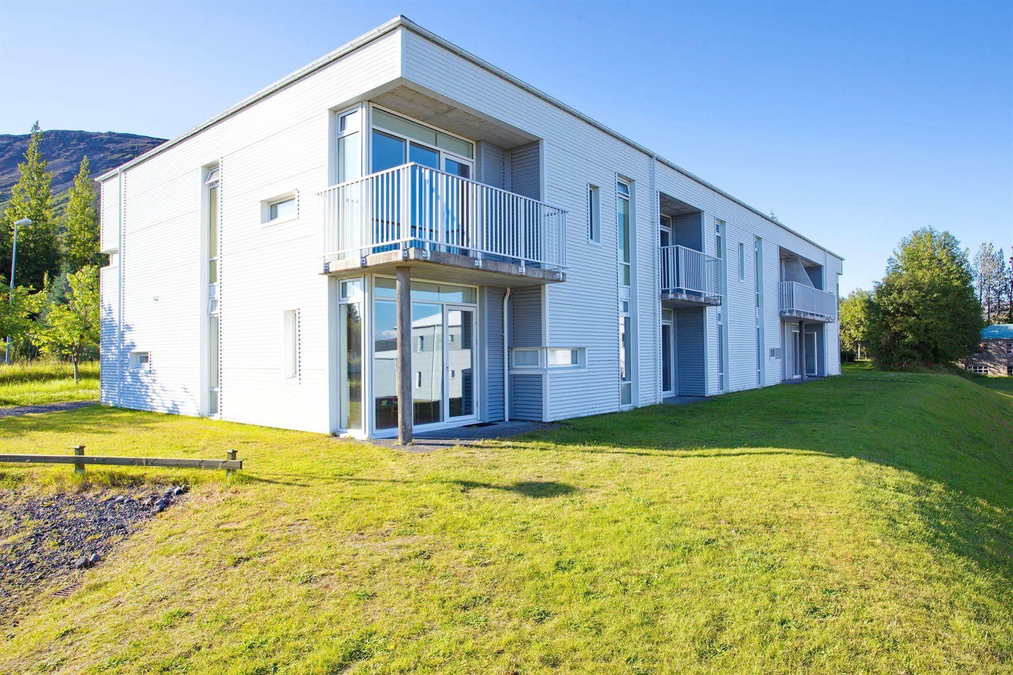 Golden Circle Apartments Laugarvatn Extérieur photo
